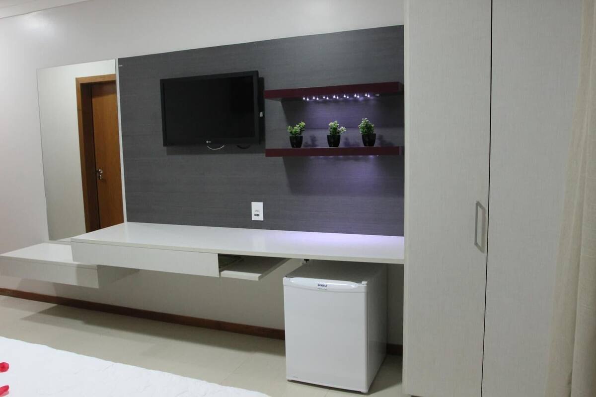 Minibar, escritorio, cunas gratuitas y wifi gratis 