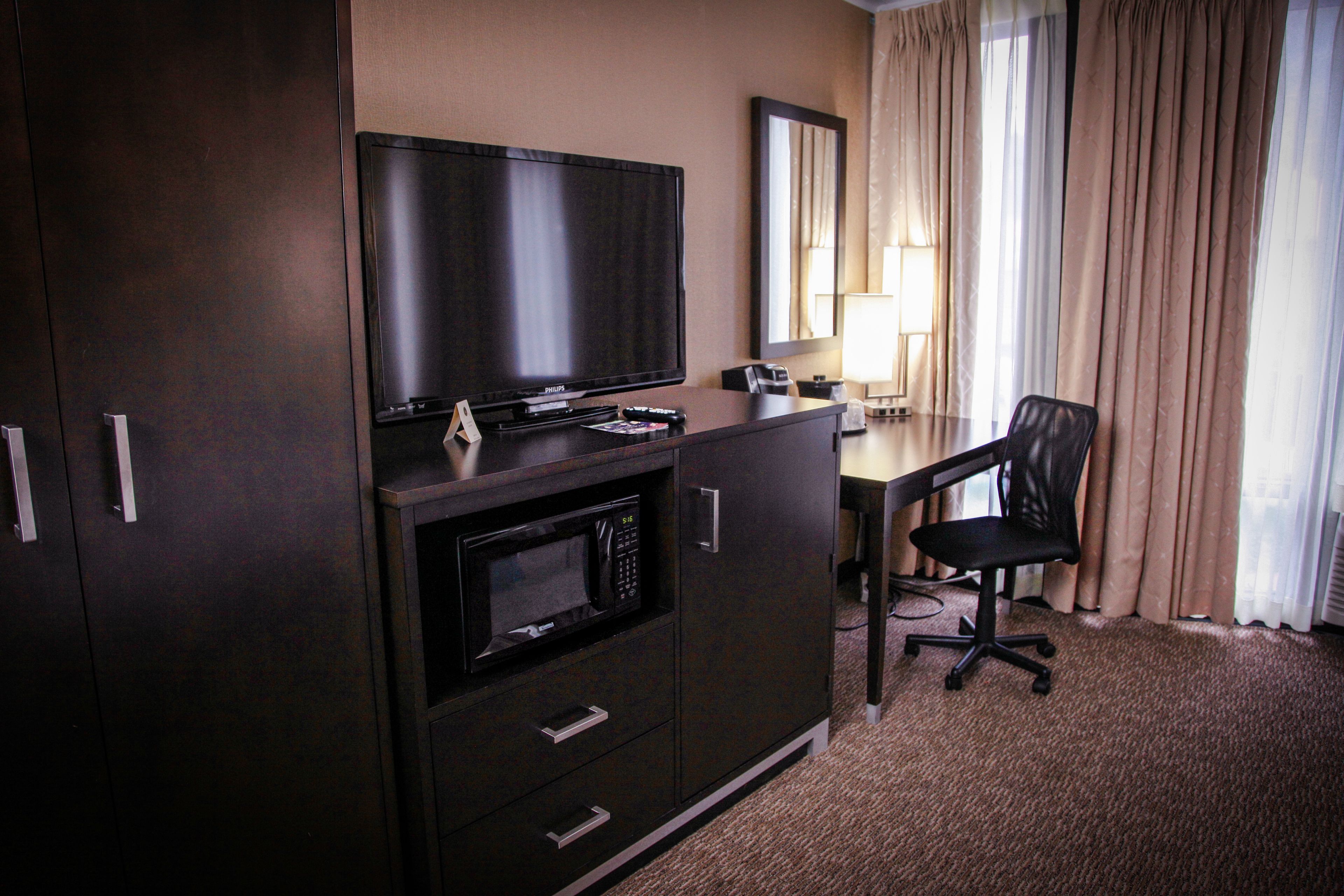 in-room safe, desk, iron/ironing board, free wifi