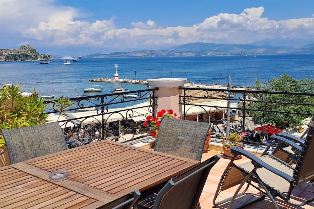 Garitsa bay Apartment