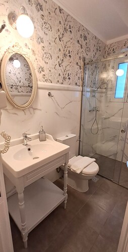 Garitsa bay Apartment