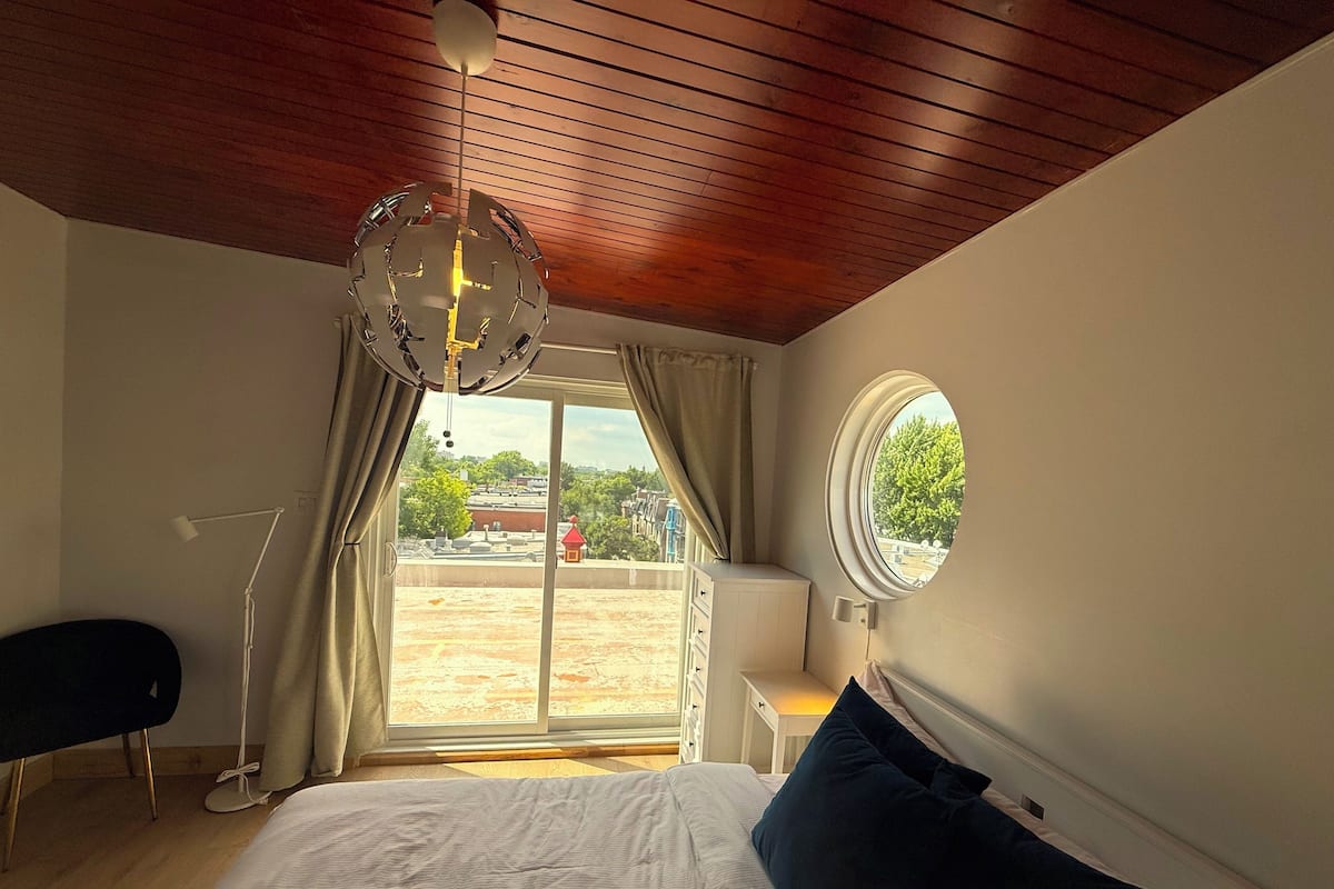 Deluxe Double Room, Private Bathroom, Mezzanine | Premium bedding, desk, laptop workspace, soundproofing