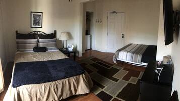 Familienstudio, Mehrere Betten, Kochnische | Hochwertige Bettwaren, Bügeleisen/Bügelbrett, kostenloses WLAN