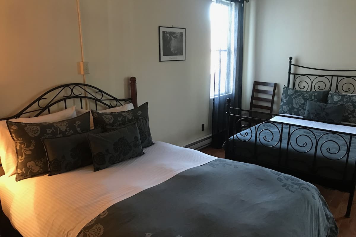 Deluxe studio | Luxe beddengoed, een strijkplank/strijkijzer, gratis wifi, beddengoed