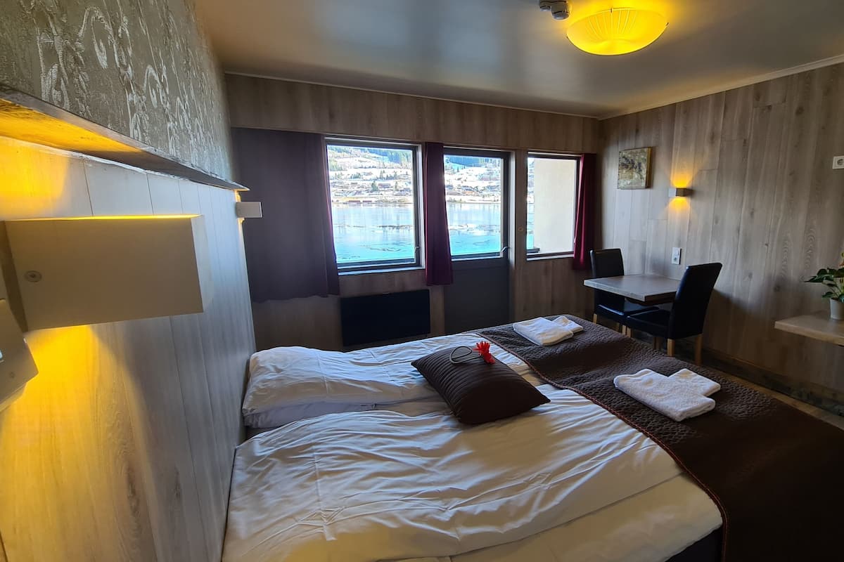 Twin consept room | WiFi, bed sheets