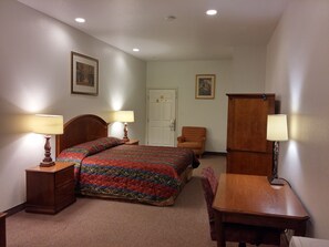 Deluxe Suite, 1 King Bed - Country Regency Inn & Suites (Manvel)