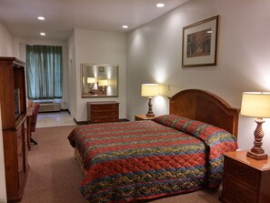 Suite Deluxe, 1 très grand lit | Literie de qualité supérieure, bureau, chambres insonorisées