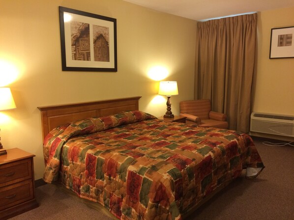 Deluxe Room, 1 Queen Bed - Country Regency Inn & Suites (Manvel)