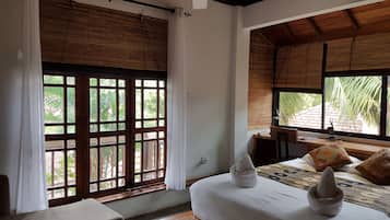 Suite | 1 bilik tidur, peralatan tempat tidur premium, peti besi dalam bilik