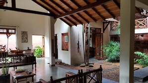 Unclassified image, 3 of 44, button - Highbury Colombo (Colombo)
