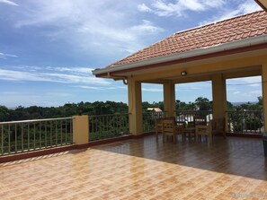 Terrace/patio - Cherrys Home Too Inland Resort (Panglao)
