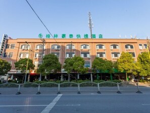 Exterior - Greentree Inn Shanghai Hongqiao International Airp (Shanghai)