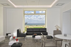 Cocktail bar, beach views, open daily - Hotel Club Torre Salinas - Adults Only (Muravera)