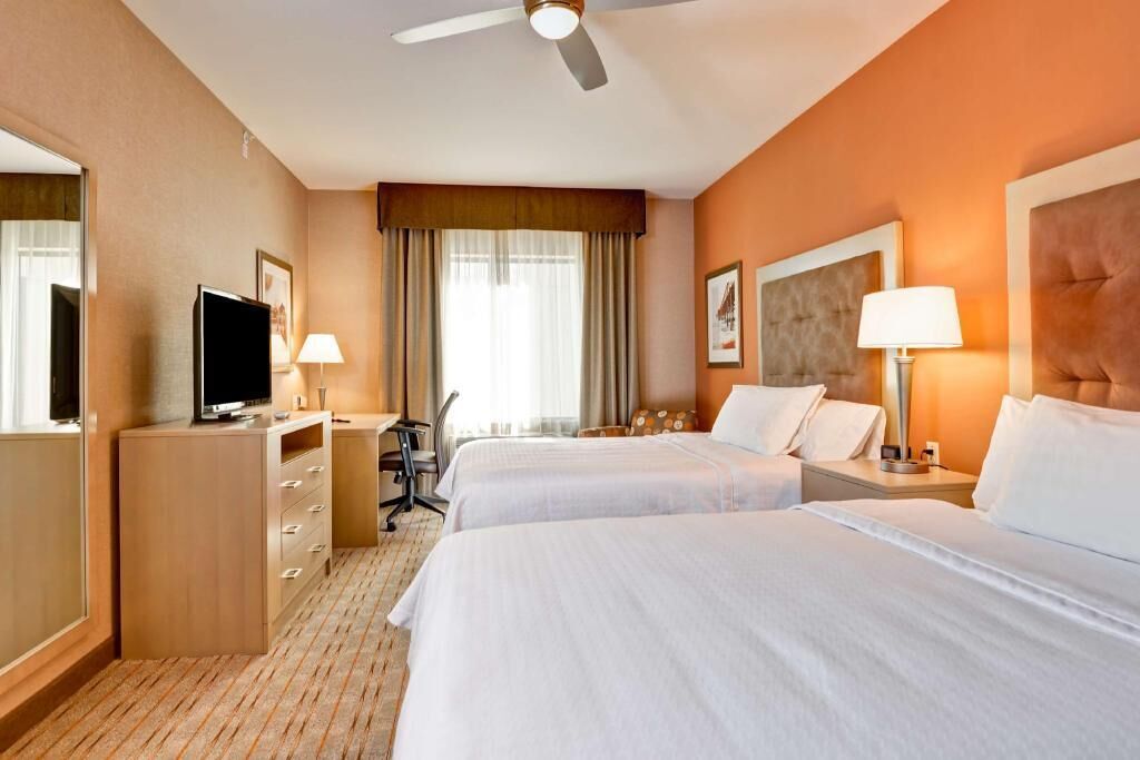 Coffre-fort, lit de bébé (gratuit), accès au Wi-Fi (inclus)