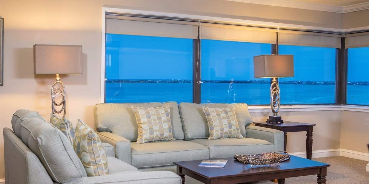 studio suite, 1 king bed, accessible | 1 bedroom, desk, iron/ironing board, free wifi