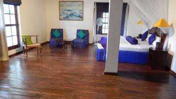 Premium bedding, minibar, in-room safe, desk