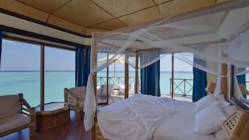 Bungalow, Overwater | Egyptian cotton sheets, premium bedding, minibar, in-room safe