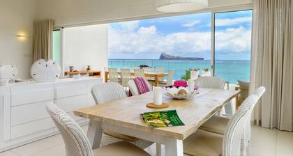 Myra Seafront Suites with Lov