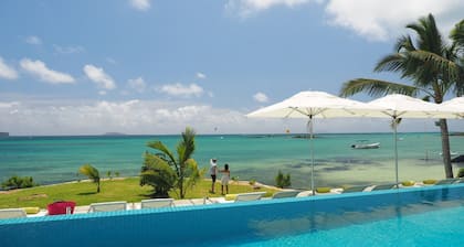 Myra Seafront Suites with Lov