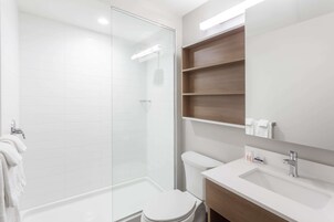 Shower, free toiletries, hair dryer, towels
