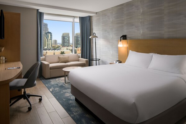 Ropa de cama hipoalergénica y escritorio 