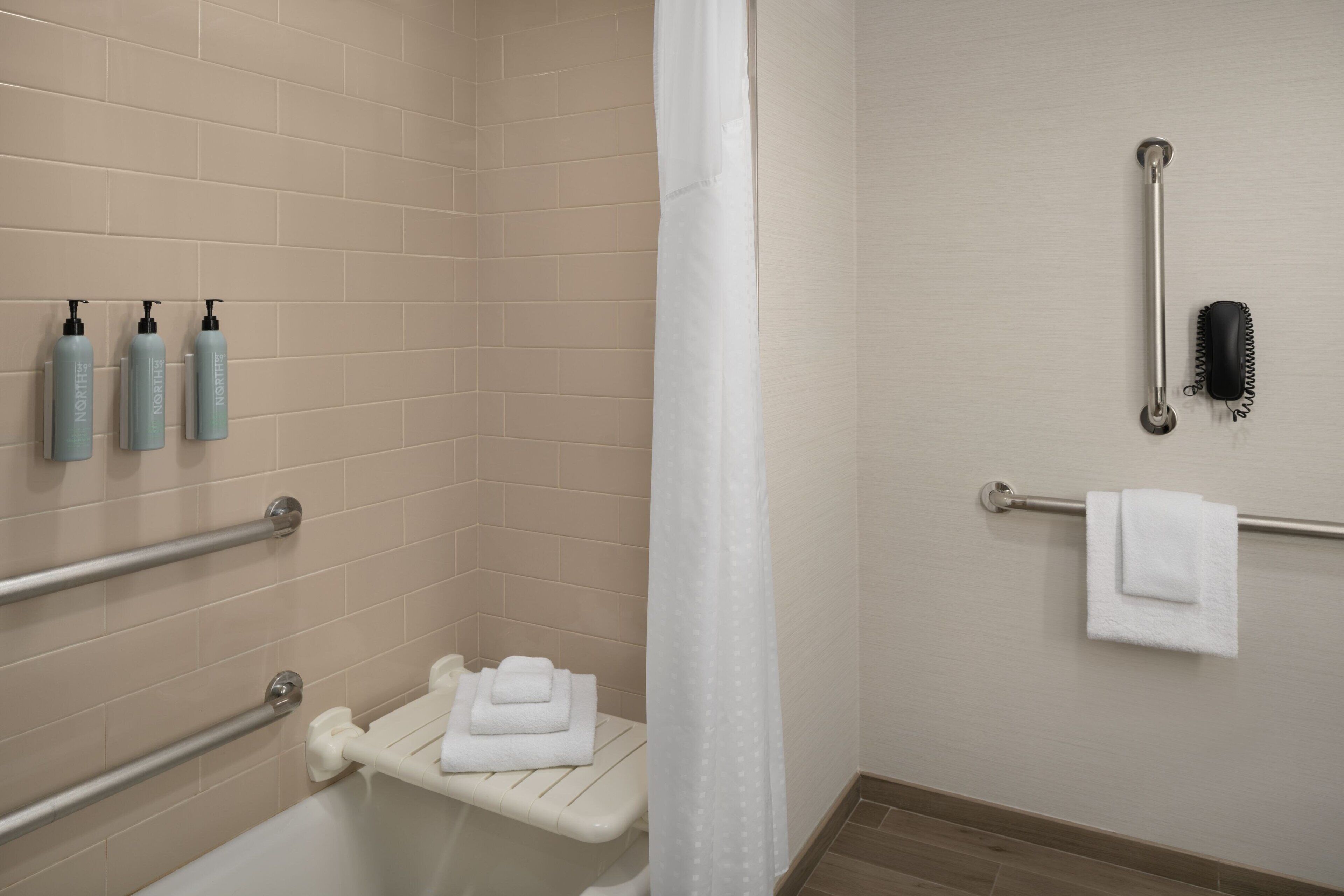 Photo - Courtyard by Marriott San Diego Gaslamp/Convention Center