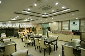 Cafe - Benikea Ariul Hotel (Gunsan)