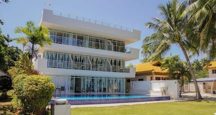 Bohol South Beach Hotel