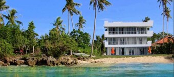Bohol South Beach Hotel