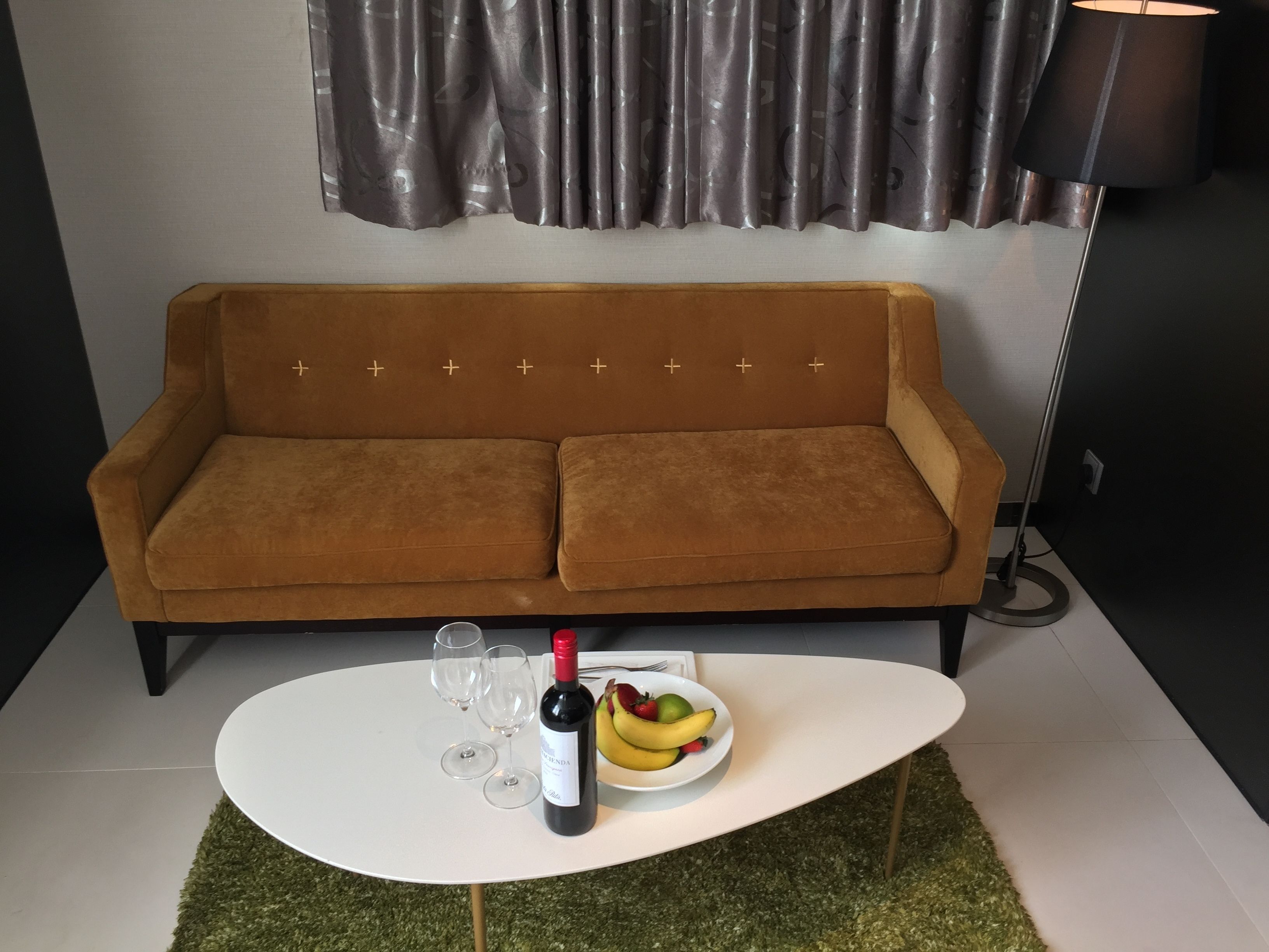 popway suite | in-room safe, desk, free wifi, bed sheets