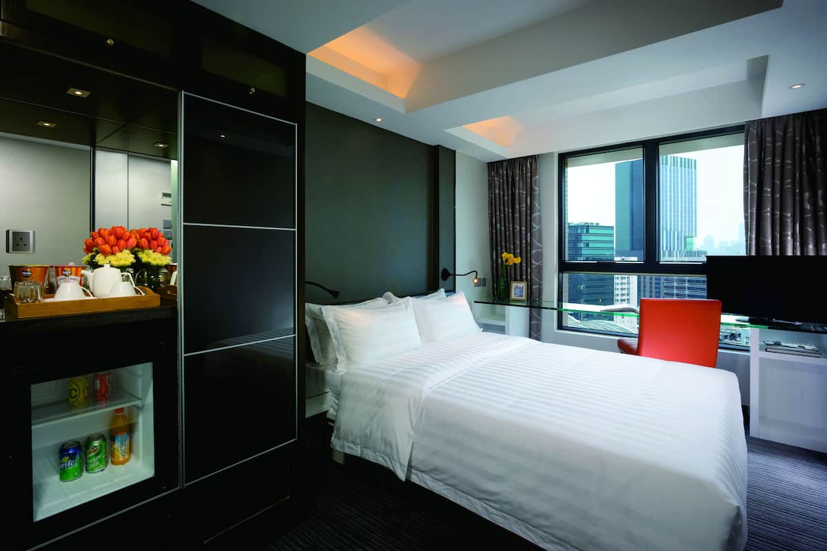 1 bedroom, in-room safe, desk, free WiFi