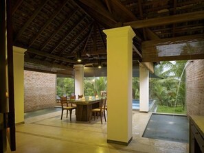 تناول الطعام