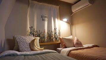 Twin Room | Iron/ironing board, free WiFi, bed sheets