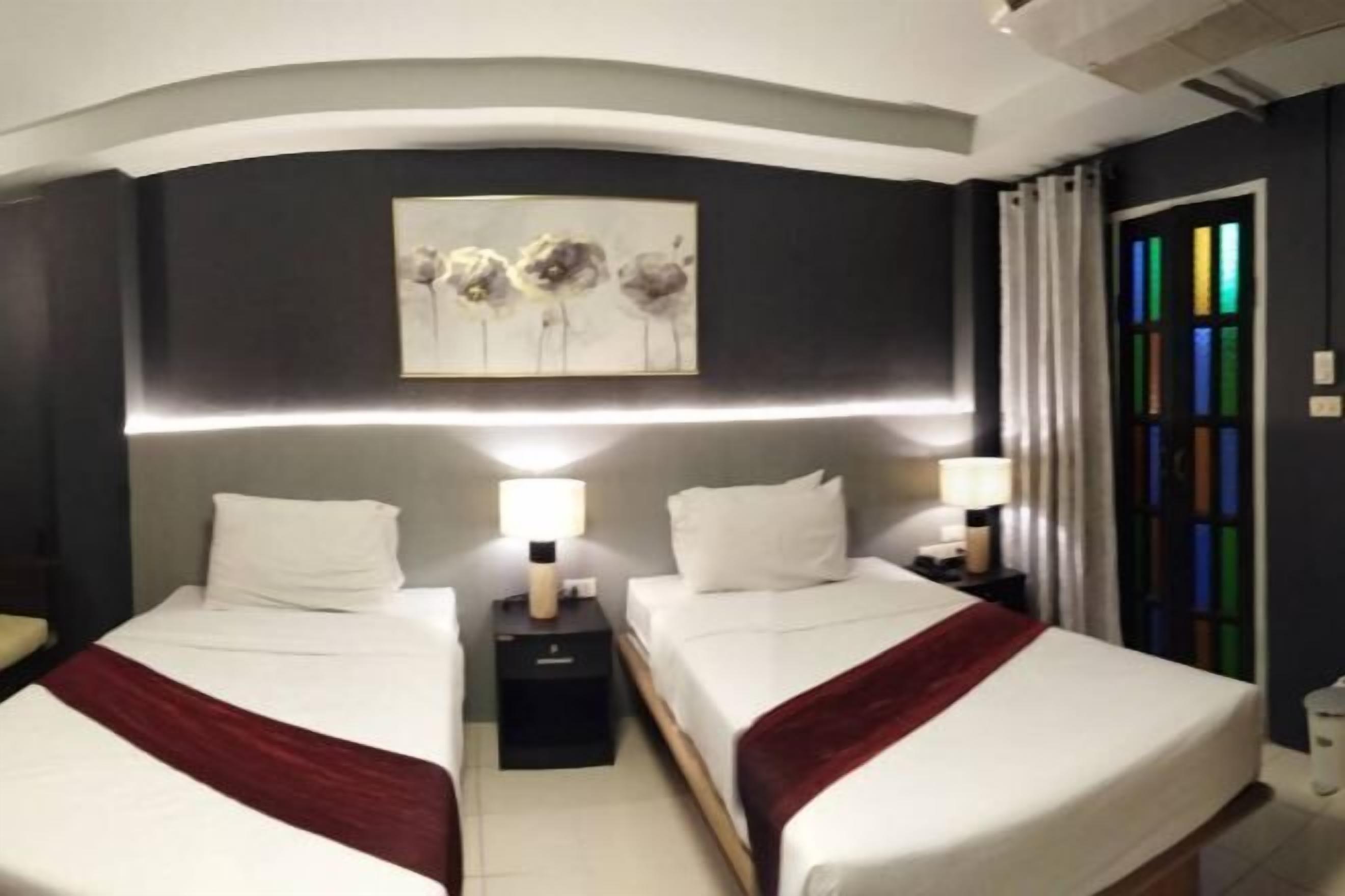 折疊床/加床、免費無線上網、床單