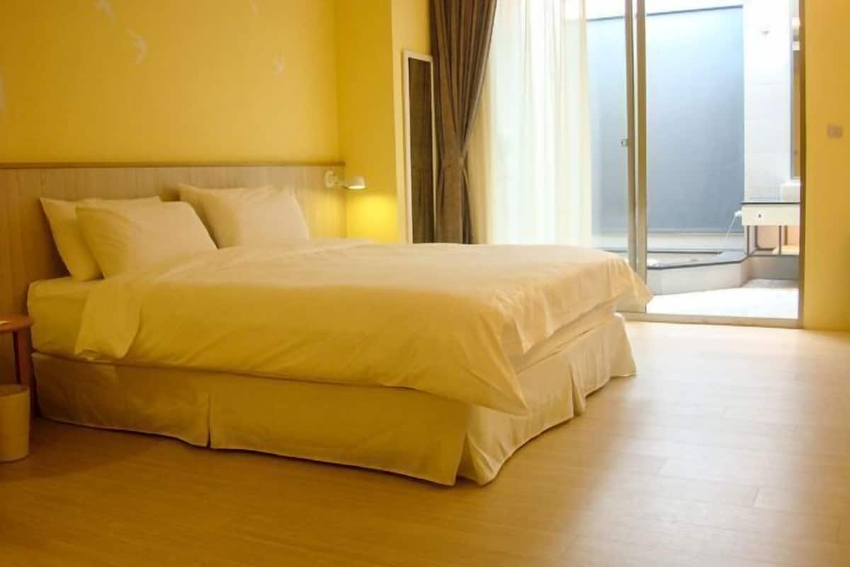 1 bilik tidur, peralatan tempat tidur premium, bar mini percuma