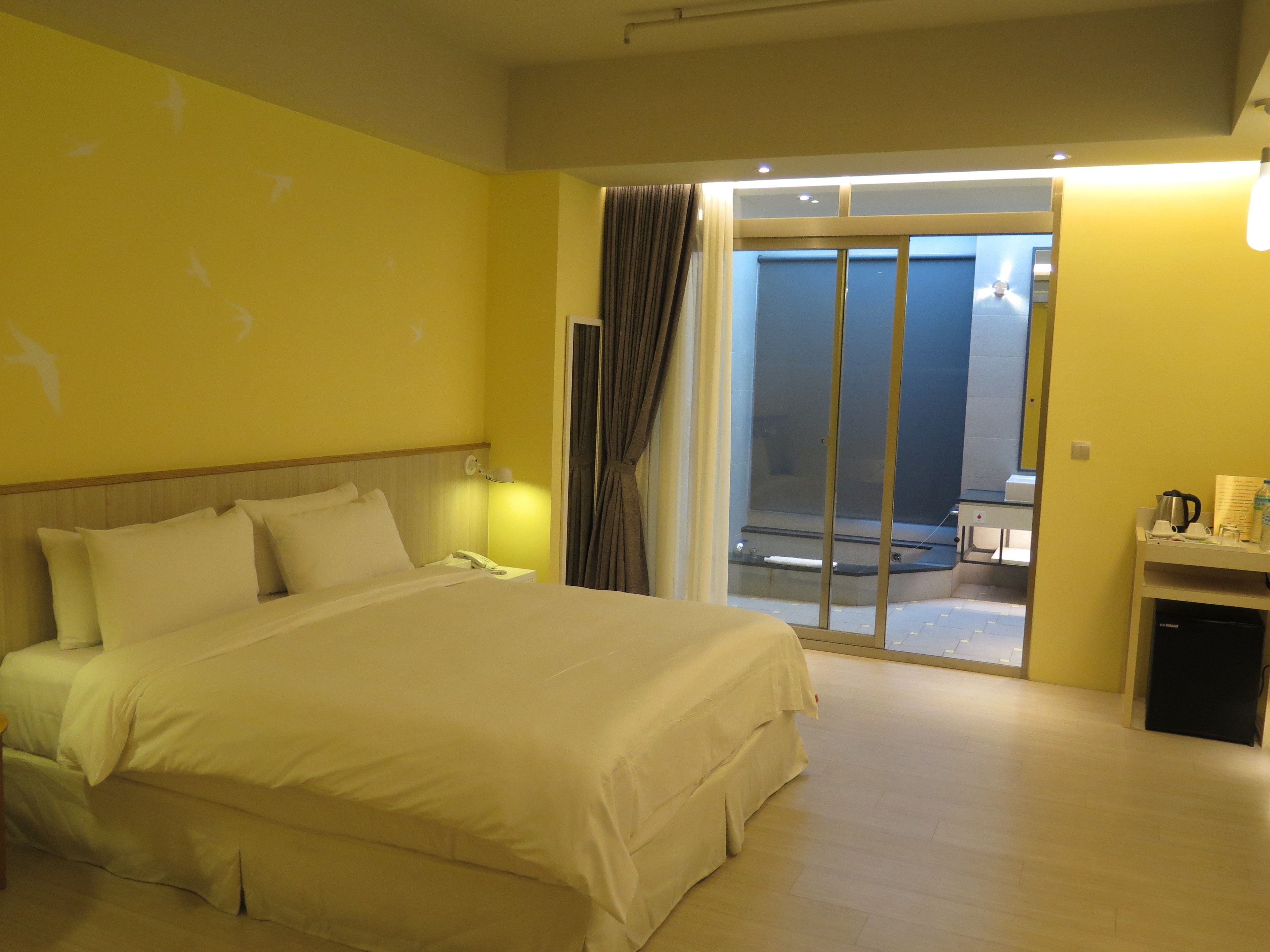 standard double room, accessible, private bathroom | room amenity