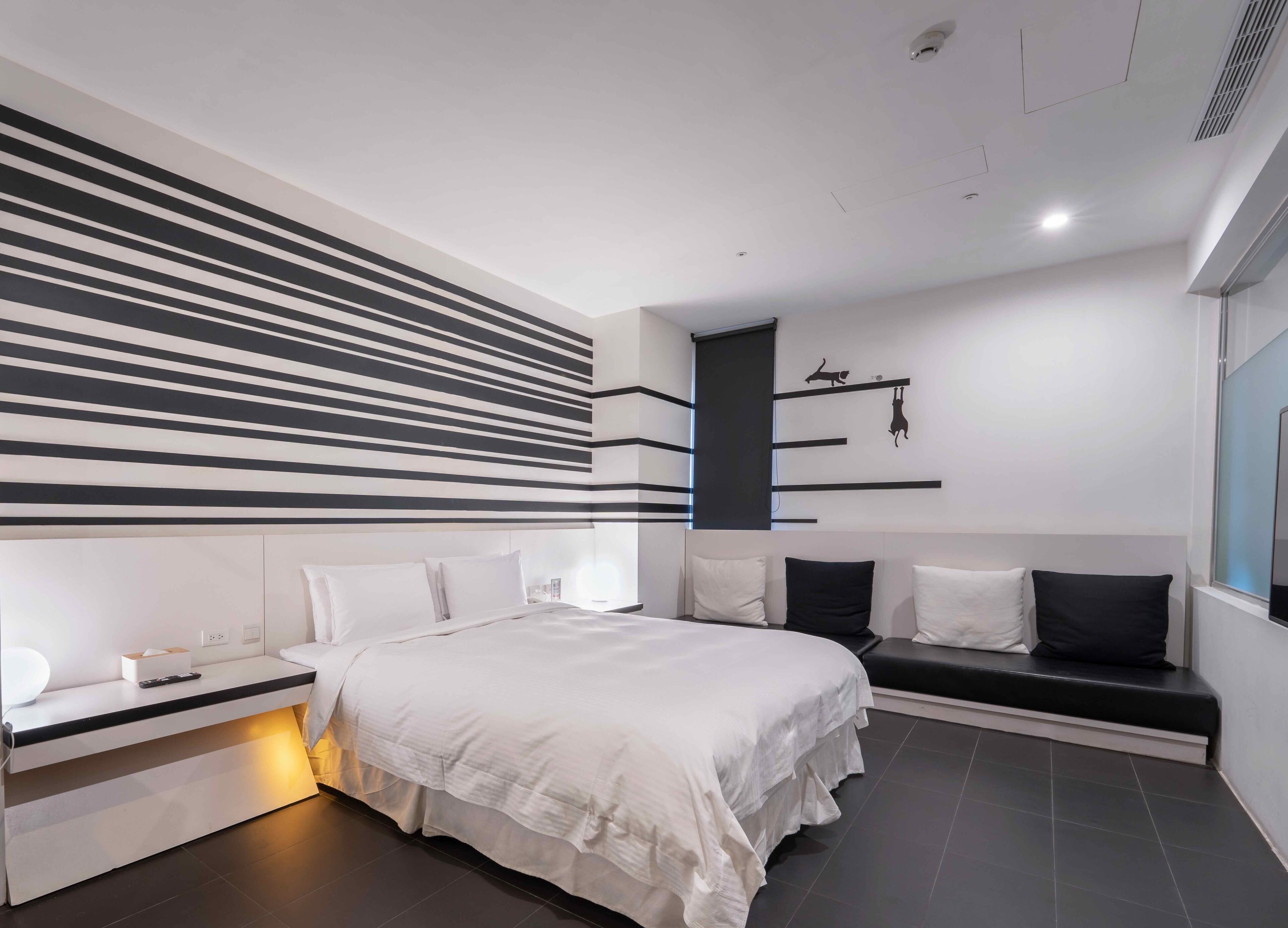 Habitación Deluxe doble, 1 cama doble, accesible para personas con discapacidad | Ropa de cama de alta calidad y minibar con artículos gratuitos