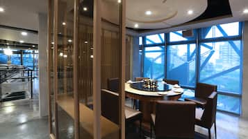 Lunch and dinner served, Asian cuisine
