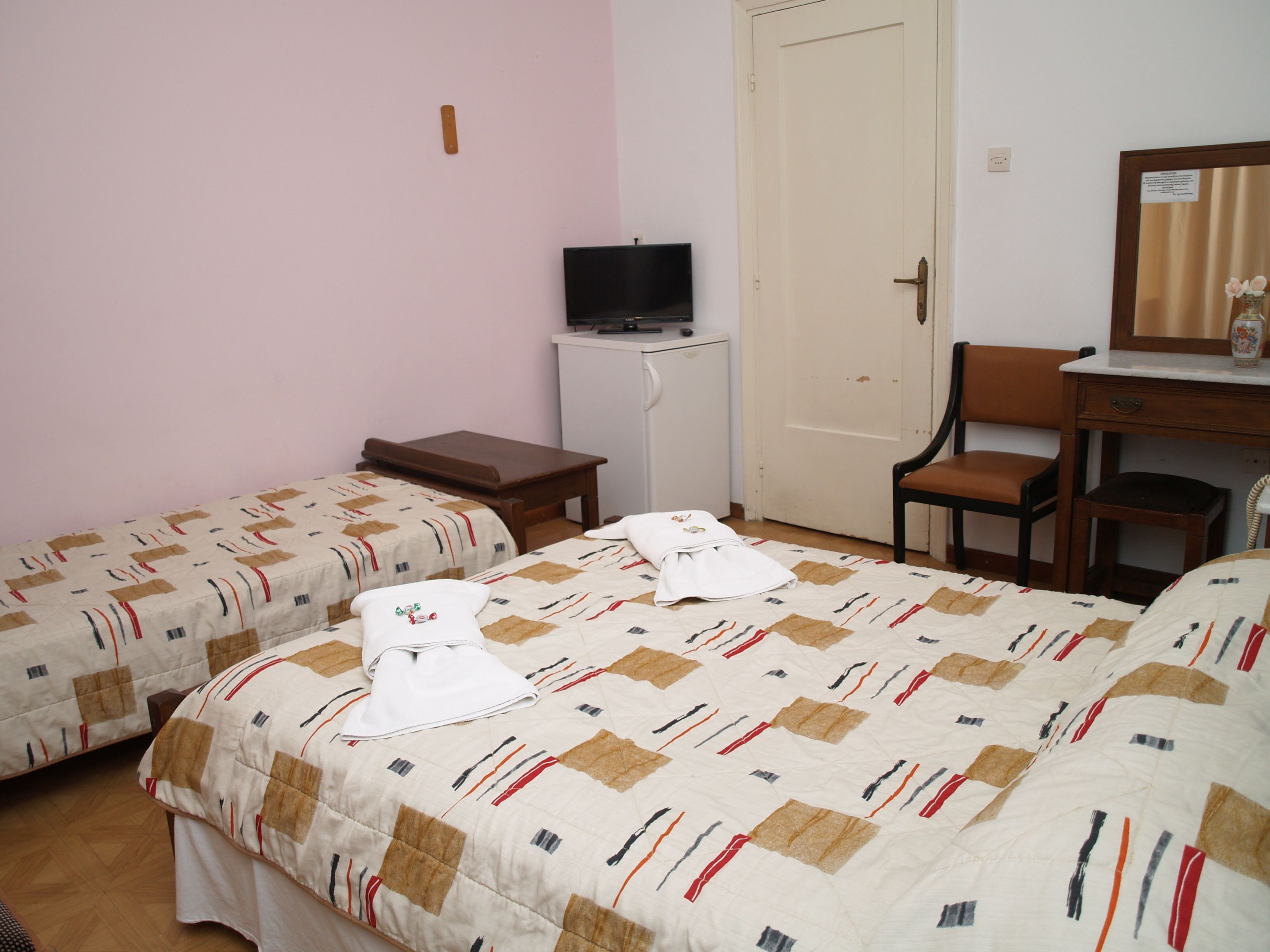 Free WiFi, bed sheets