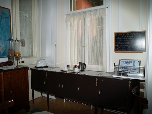 Hotel Acropolis House