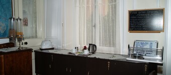 Hotel Acropolis House