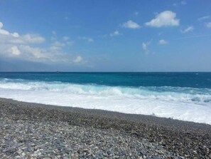 Beach - Hualien Seaside Ocean B&B (Hualien City)