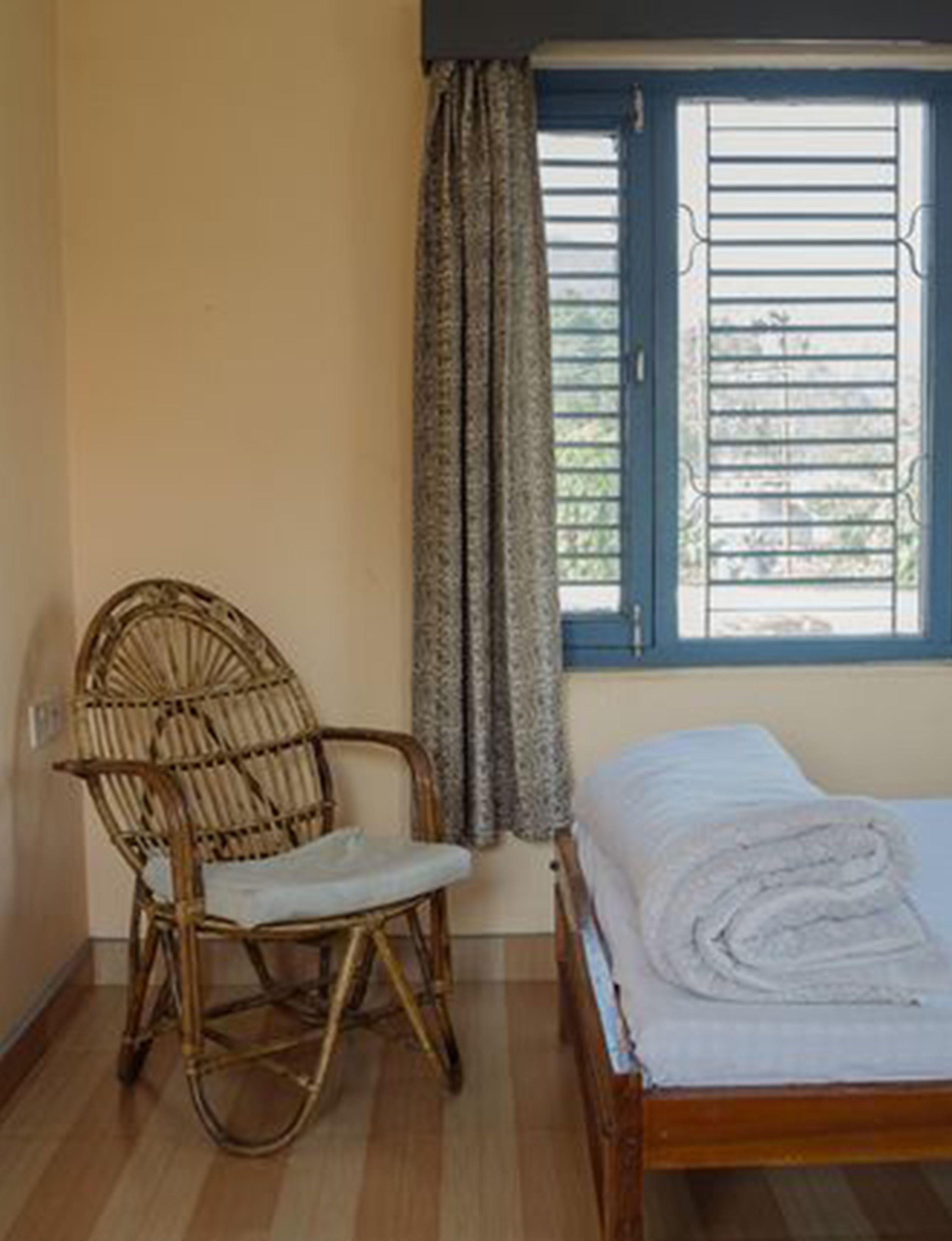 standard double room, smoking, lakeside | desk, laptop workspace, free wifi, bed sheets