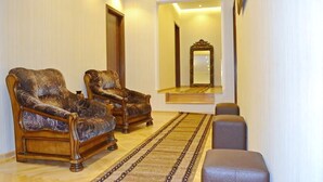 Lobby - Hotel Bonus (Tbilisi)