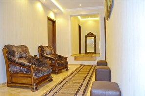 Lobby - Hotel Bonus (Tbilisi)