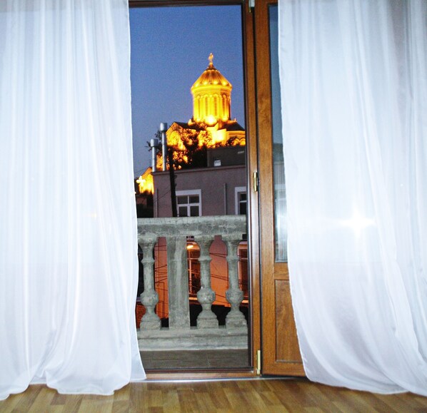 View from property - Hotel Bonus (Tbilisi)