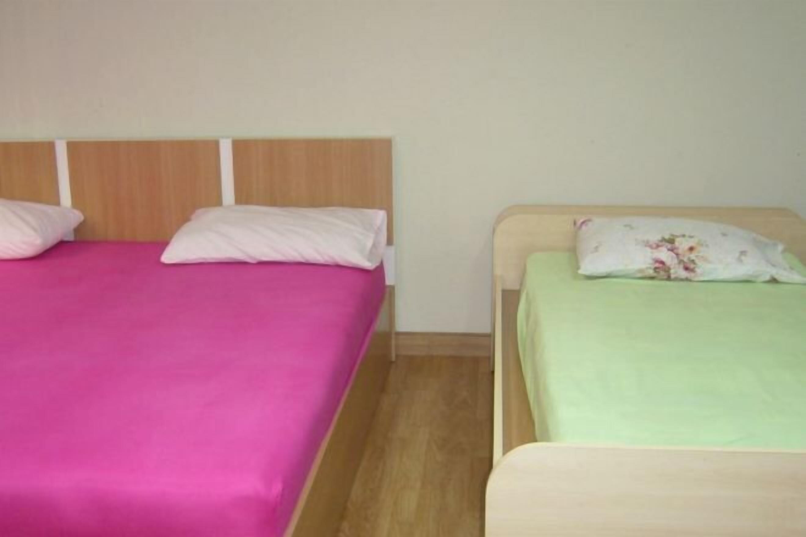 Rollaway beds, free WiFi