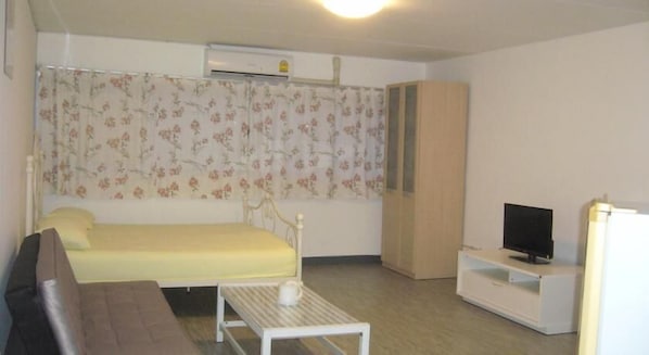 Standard Double or Twin Room | Rollaway beds, free WiFi