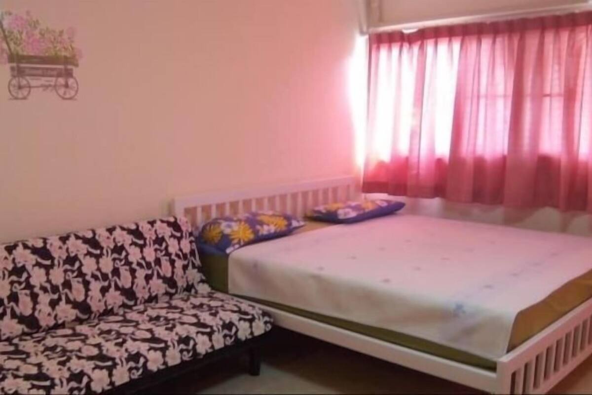 Rollaway beds, free WiFi