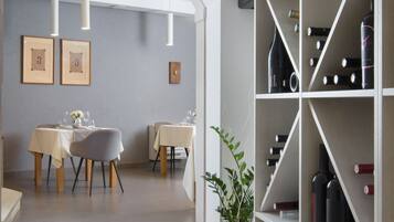 Café da manhã, almoço e jantar
