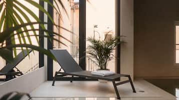 ์ค๋ด ์์์ฅ, ์ผ๊ด์ ์์